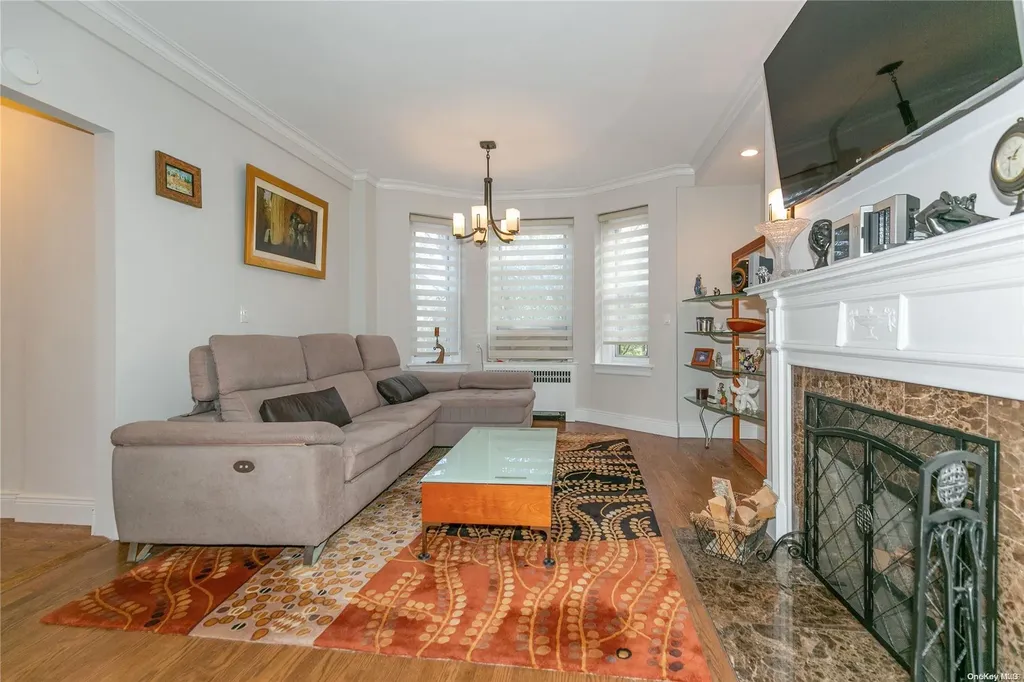 8 Barstow Road Great Neck NY 11021
