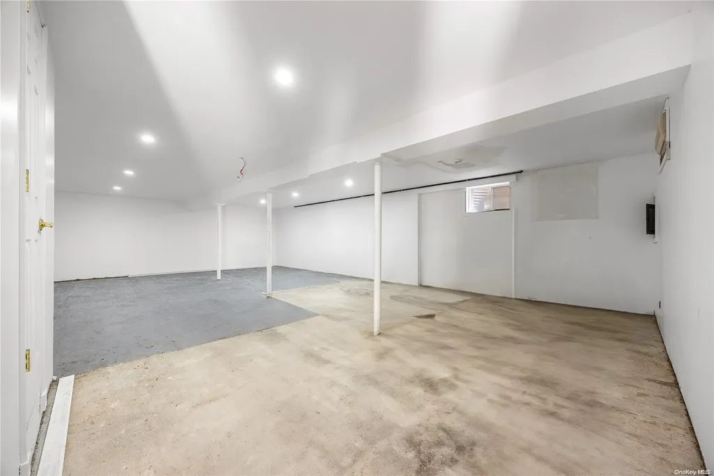 243 150th Street Whitestone NY 11357