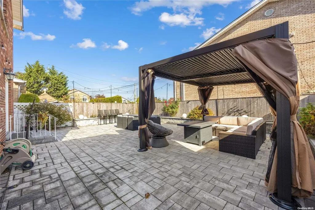 243 150th Street Whitestone NY 11357