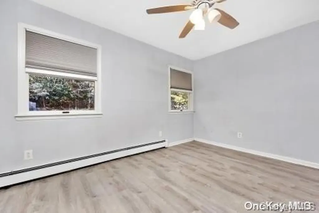 10 Gerald Street Wading River NY 11792