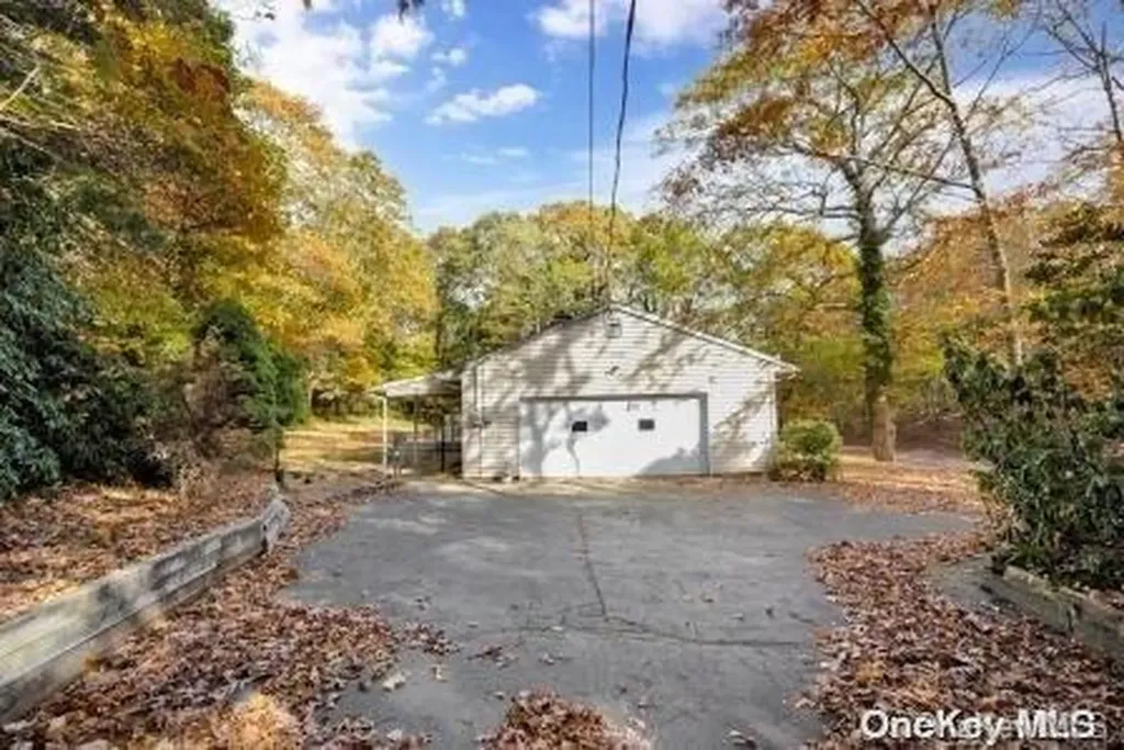 10 Gerald Street Wading River NY 11792