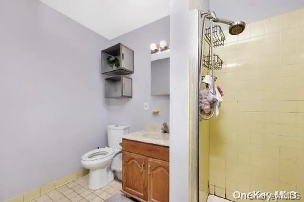 10 Gerald Street Wading River NY 11792