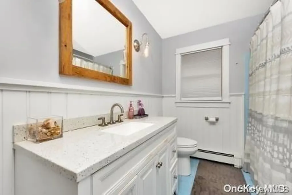 10 Gerald Street Wading River NY 11792