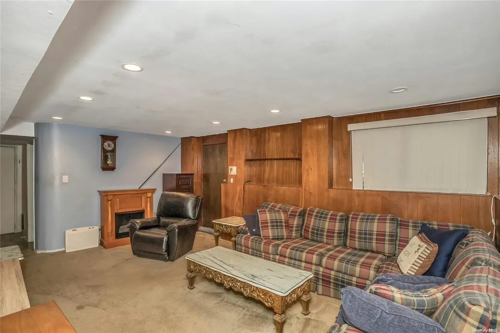 167 N Marginal Road Jericho NY 11753