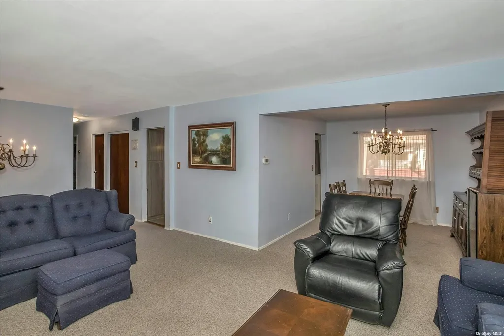 167 N Marginal Road Jericho NY 11753