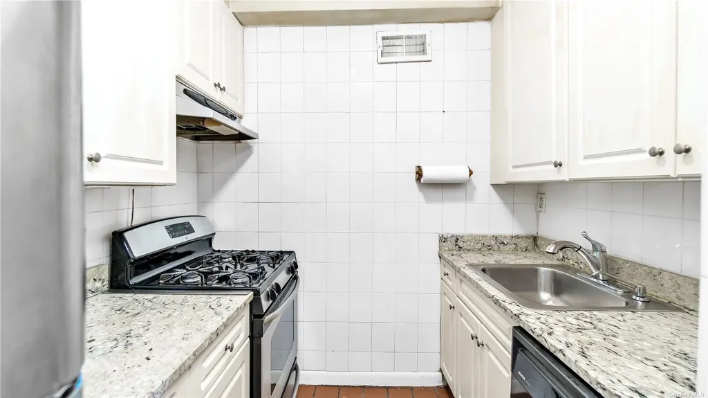 2400 Johnson Avenue Bronx NY 10463