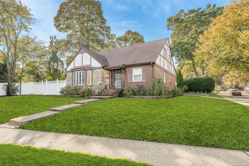 95 E Shore Drive Massapequa NY 11758