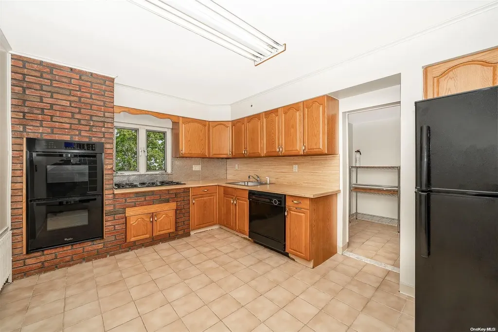 95 E Shore Drive Massapequa NY 11758
