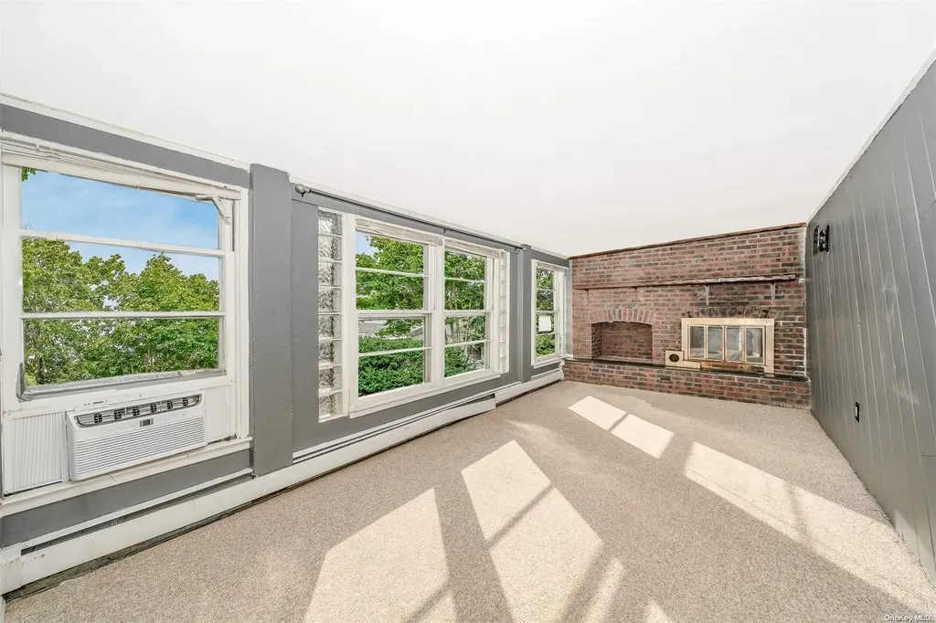 95 E Shore Drive Massapequa NY 11758