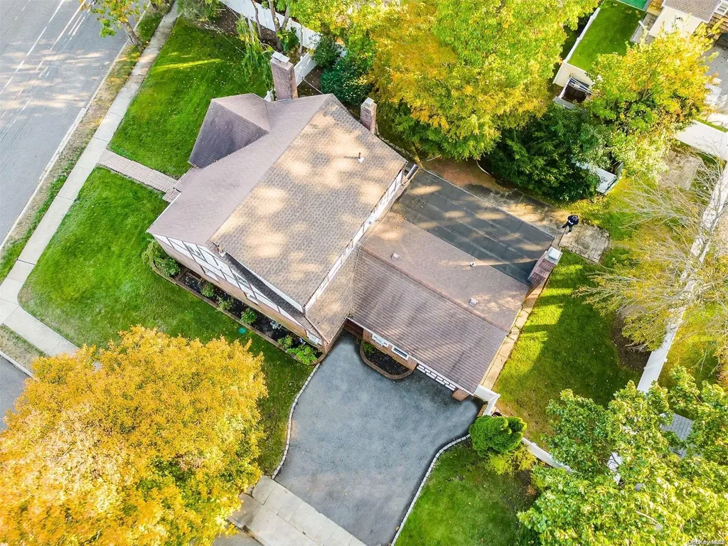 95 E Shore Drive Massapequa NY 11758