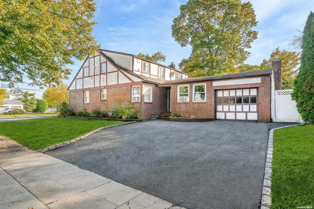 95 E Shore Drive Massapequa NY 11758