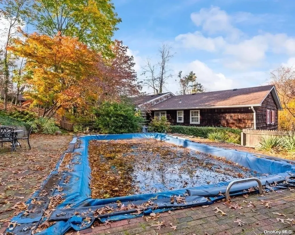 4 Tween Court Saint James NY 11780