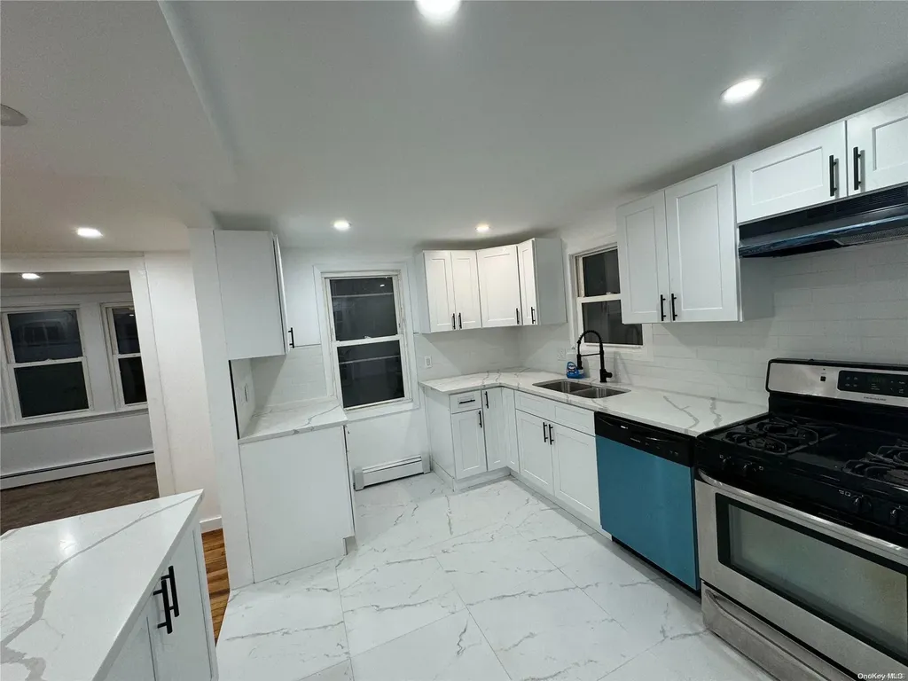 37 Carman Avenue Cedarhurst NY 11516