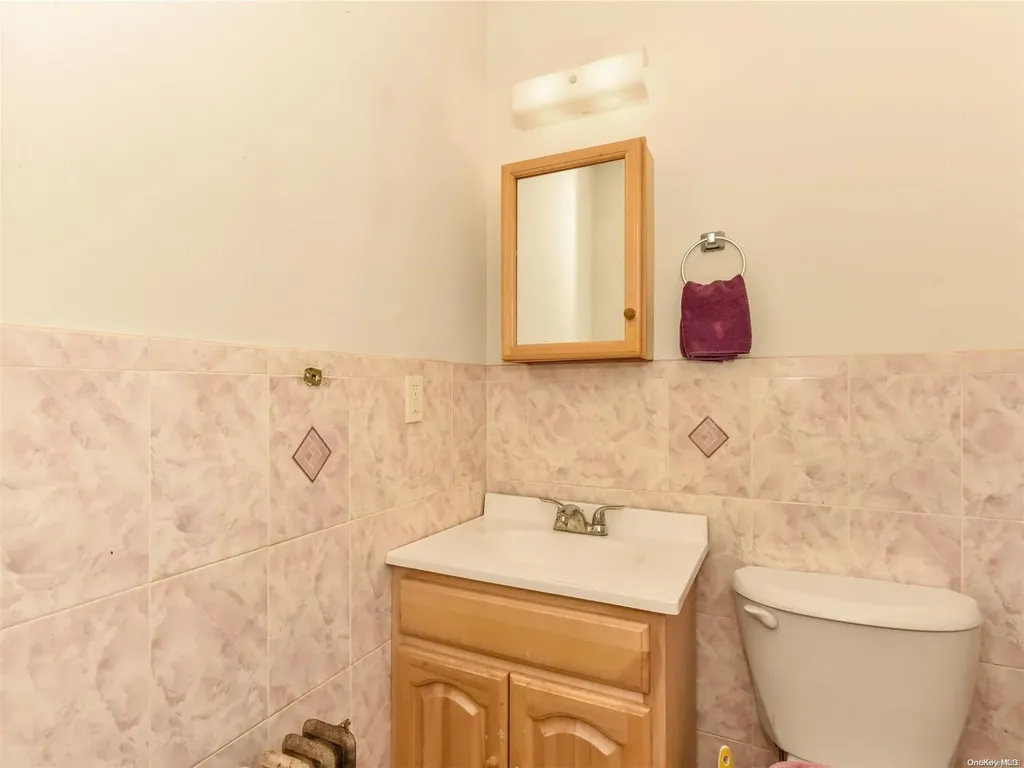 65 Raynor Street Freeport NY 11520