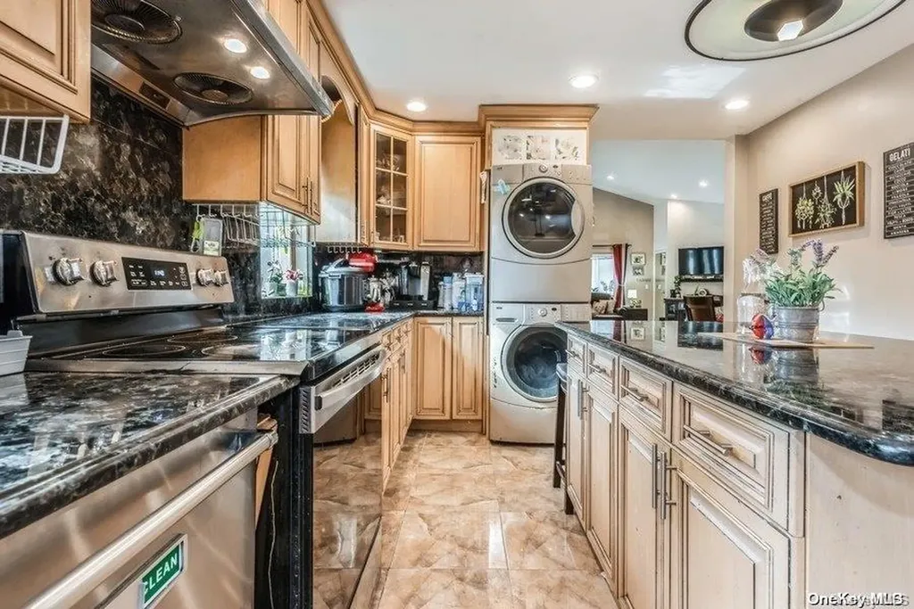 27 Wilson Lane Bethpage NY 11714