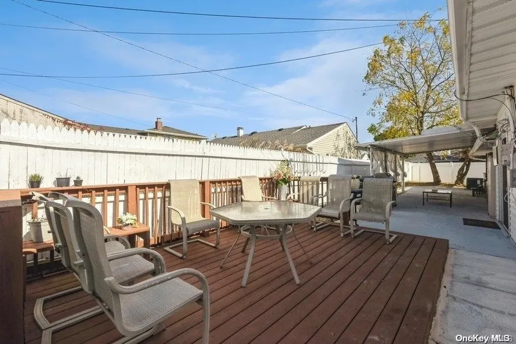 27 Wilson Lane Bethpage NY 11714