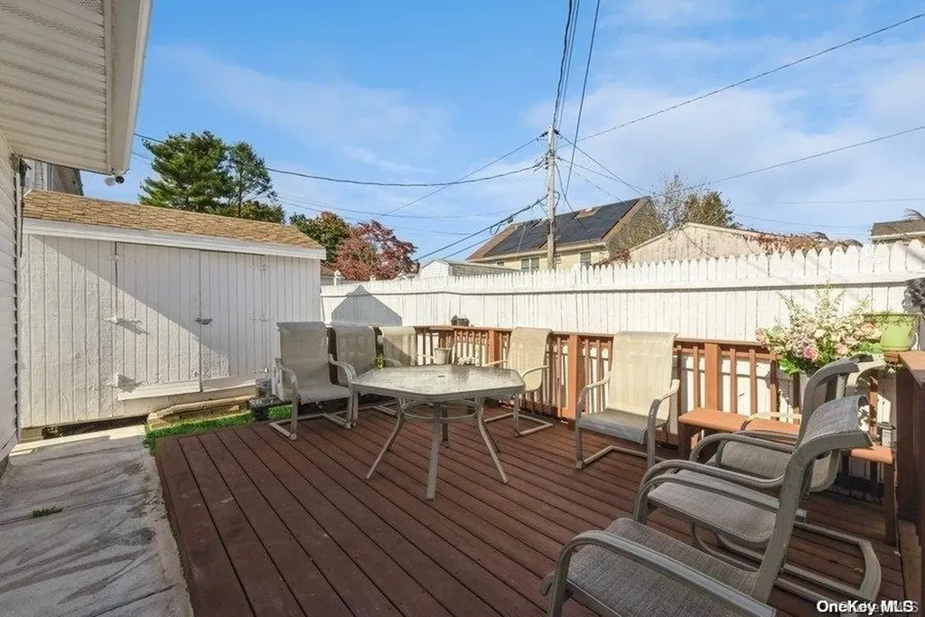 27 Wilson Lane Bethpage NY 11714