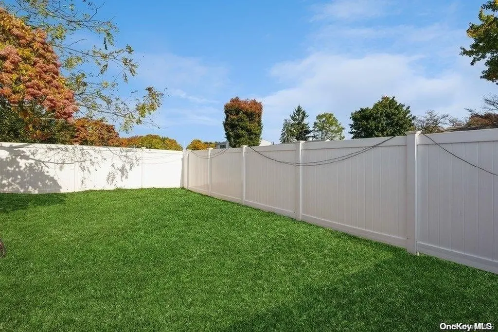 27 Wilson Lane Bethpage NY 11714