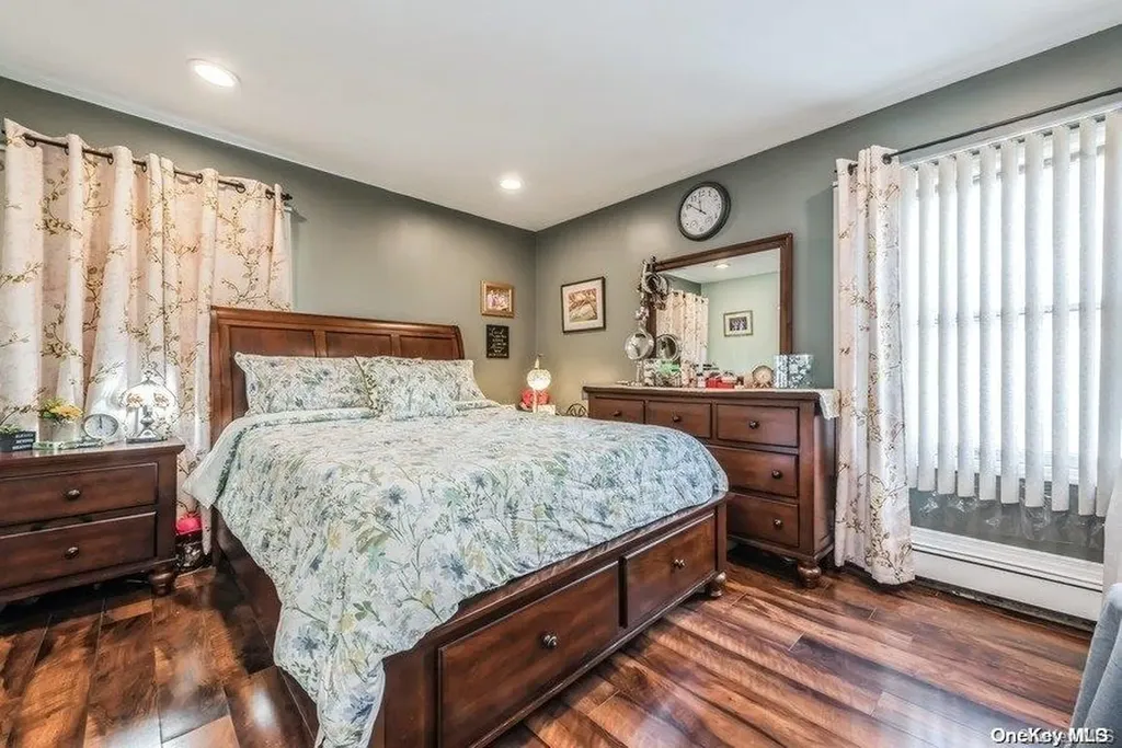 27 Wilson Lane Bethpage NY 11714