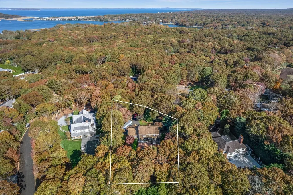 67 Straight Path Southampton NY 11968