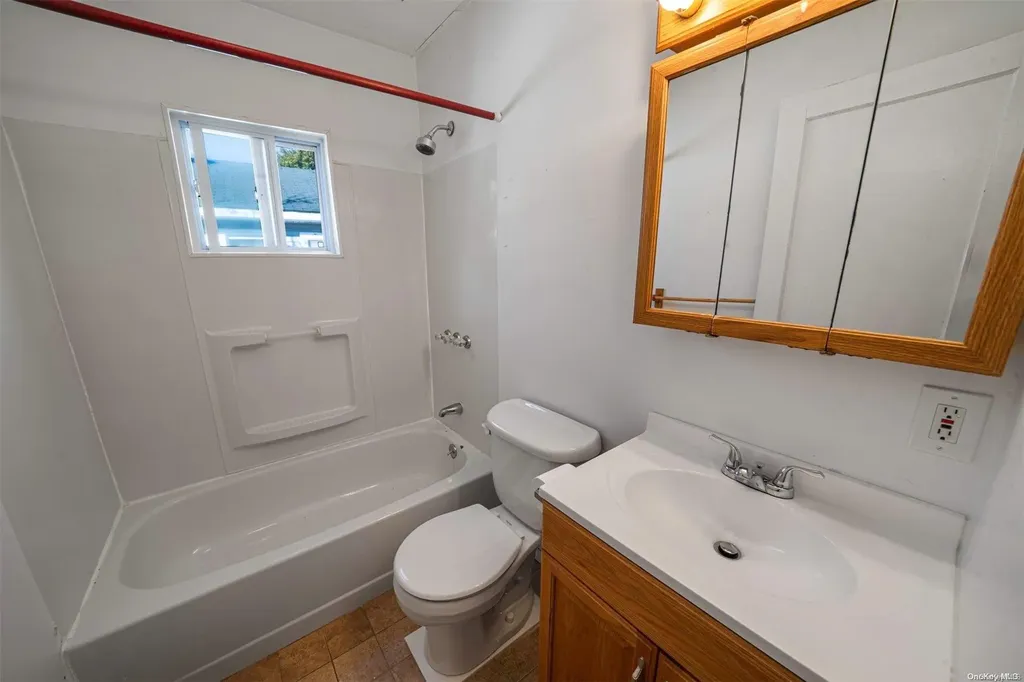 184 Rider Avenue Patchogue NY 11772