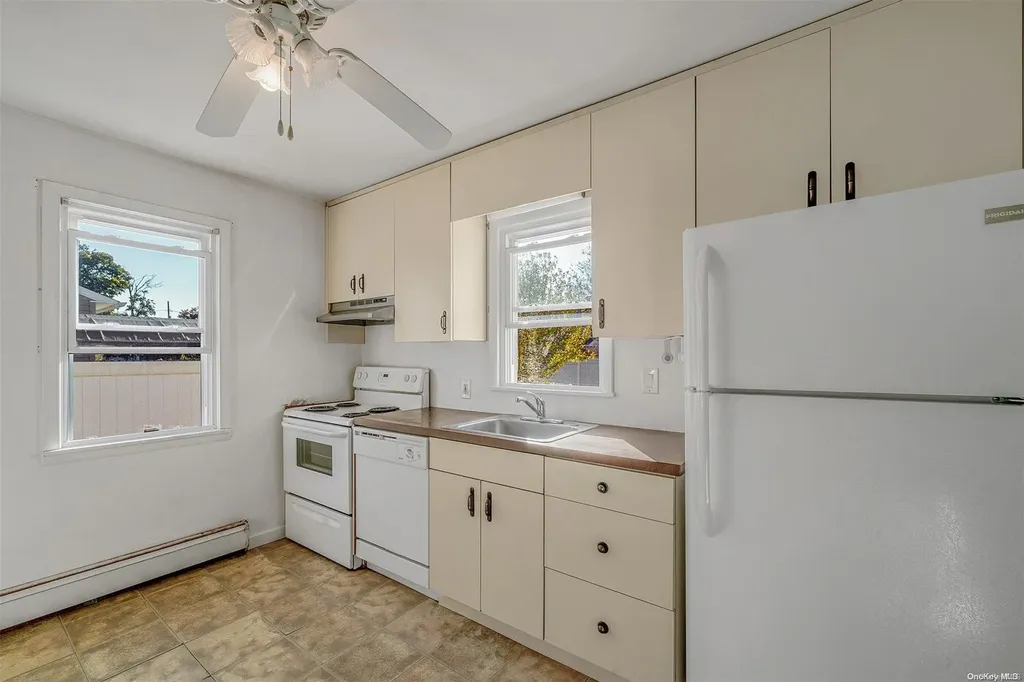 184 Rider Avenue Patchogue NY 11772