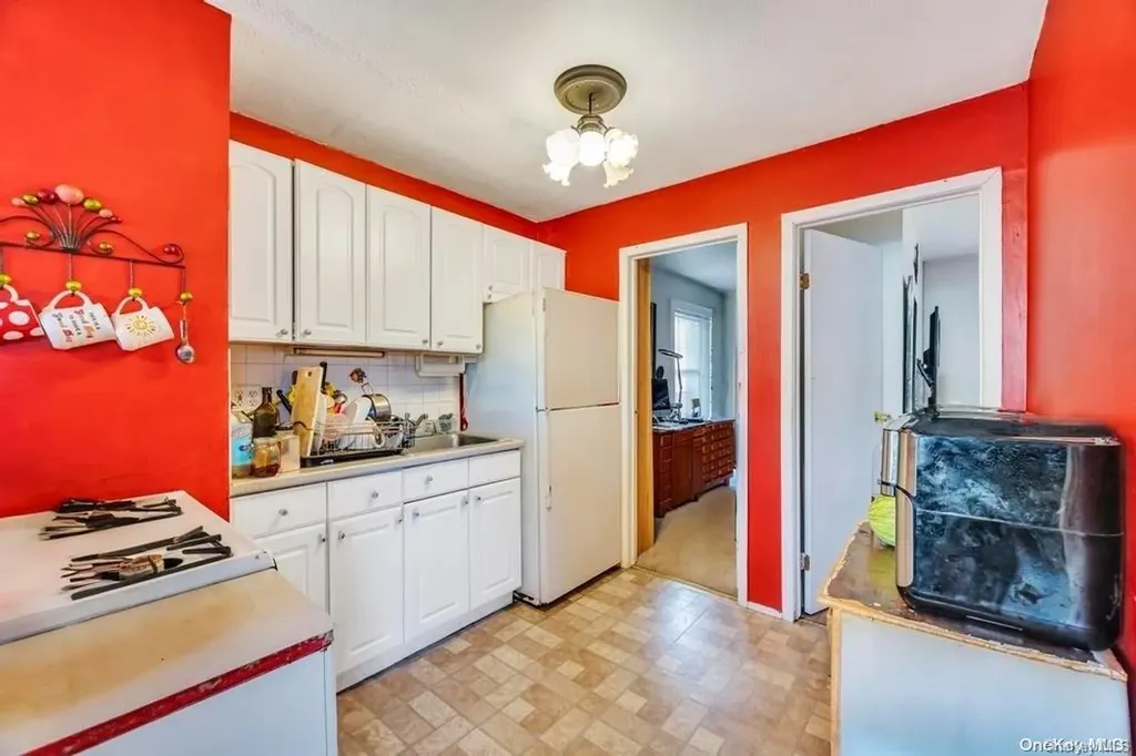 68 Belford Avenue Bay Shore NY 11706
