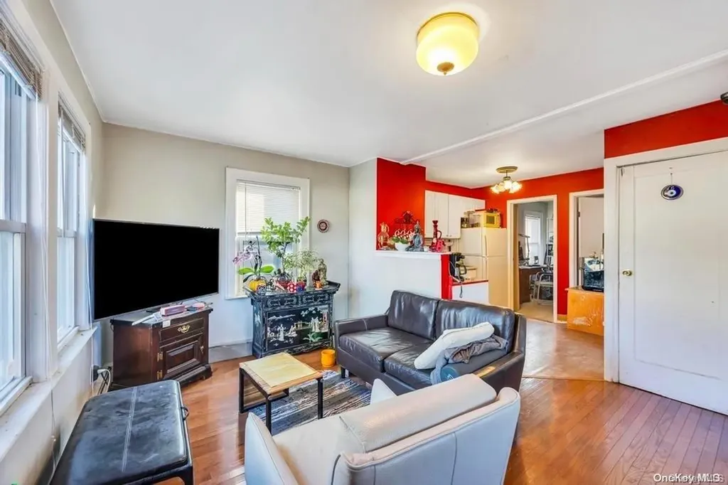 68 Belford Avenue Bay Shore NY 11706