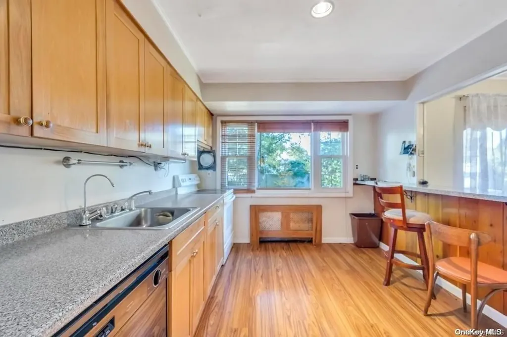 22 Lane Avenue Plainview NY 11803