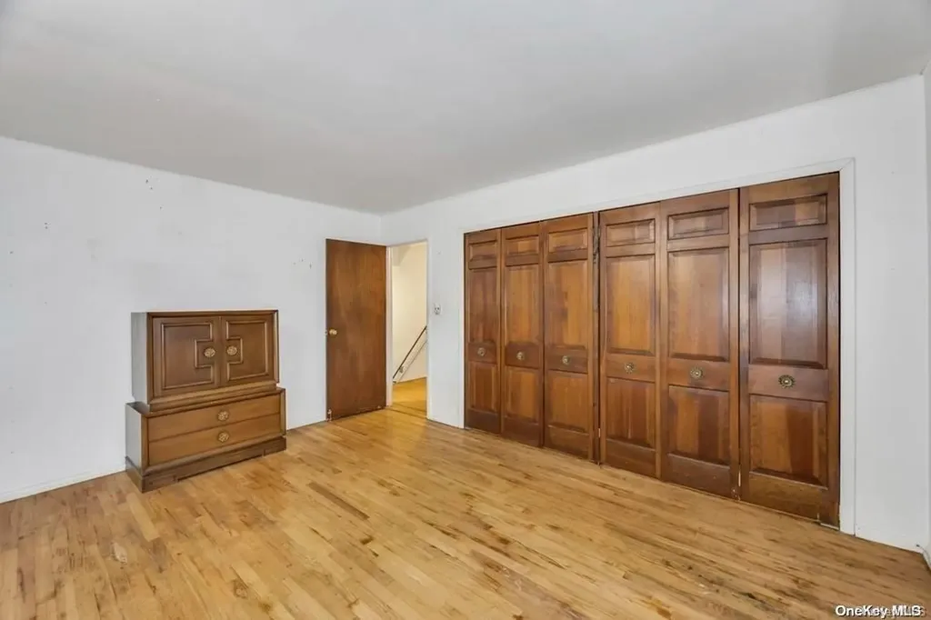 22 Lane Avenue Plainview NY 11803