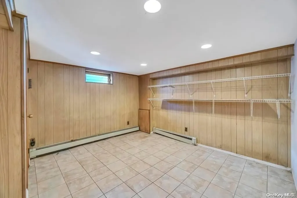 22 Lane Avenue Plainview NY 11803