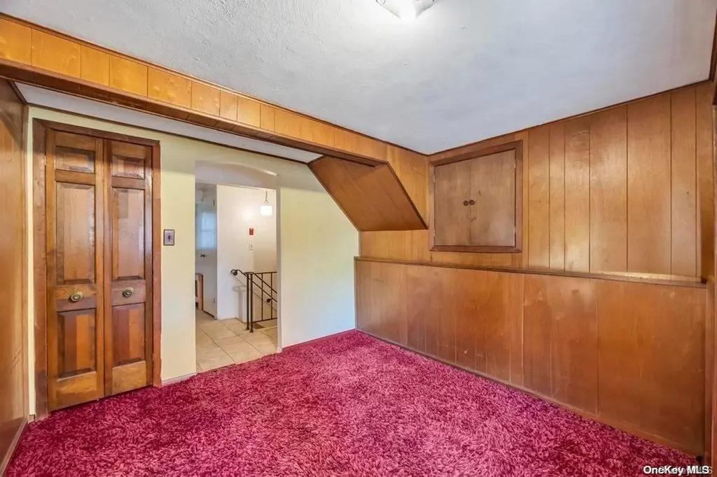 22 Lane Avenue Plainview NY 11803