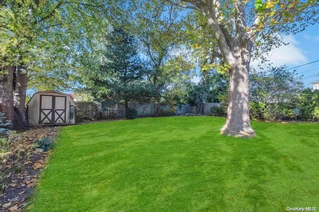 22 Lane Avenue Plainview NY 11803