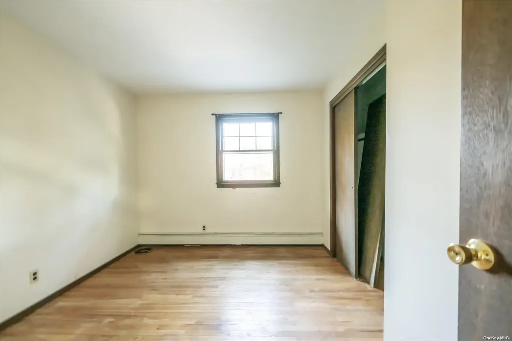 10 Maple Avenue Northport NY 11768