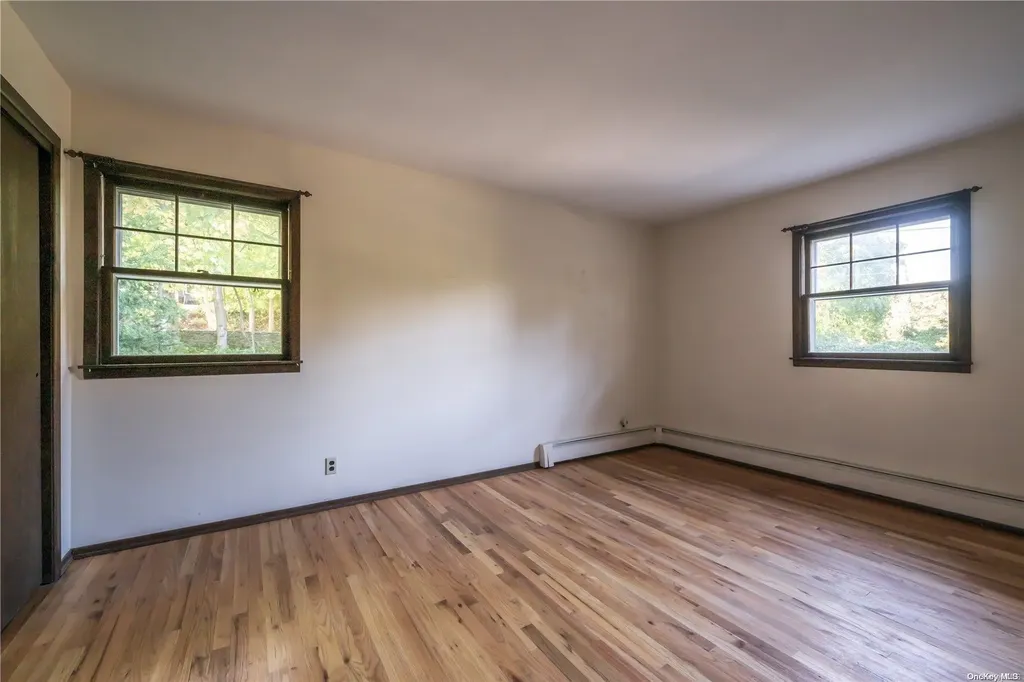 10 Maple Avenue Northport NY 11768
