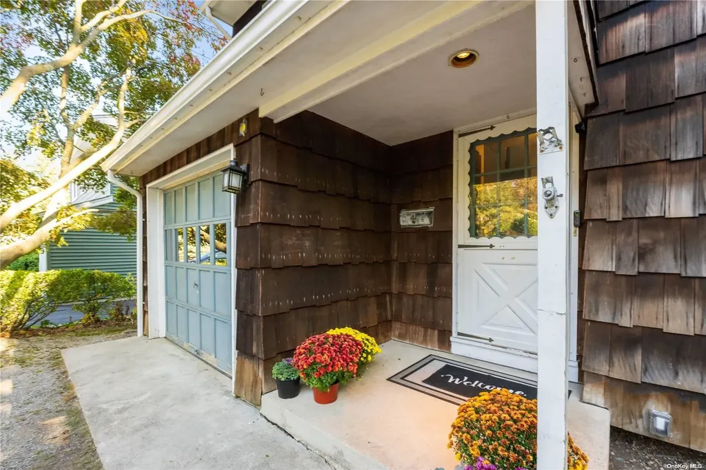 10 Maple Avenue Northport NY 11768