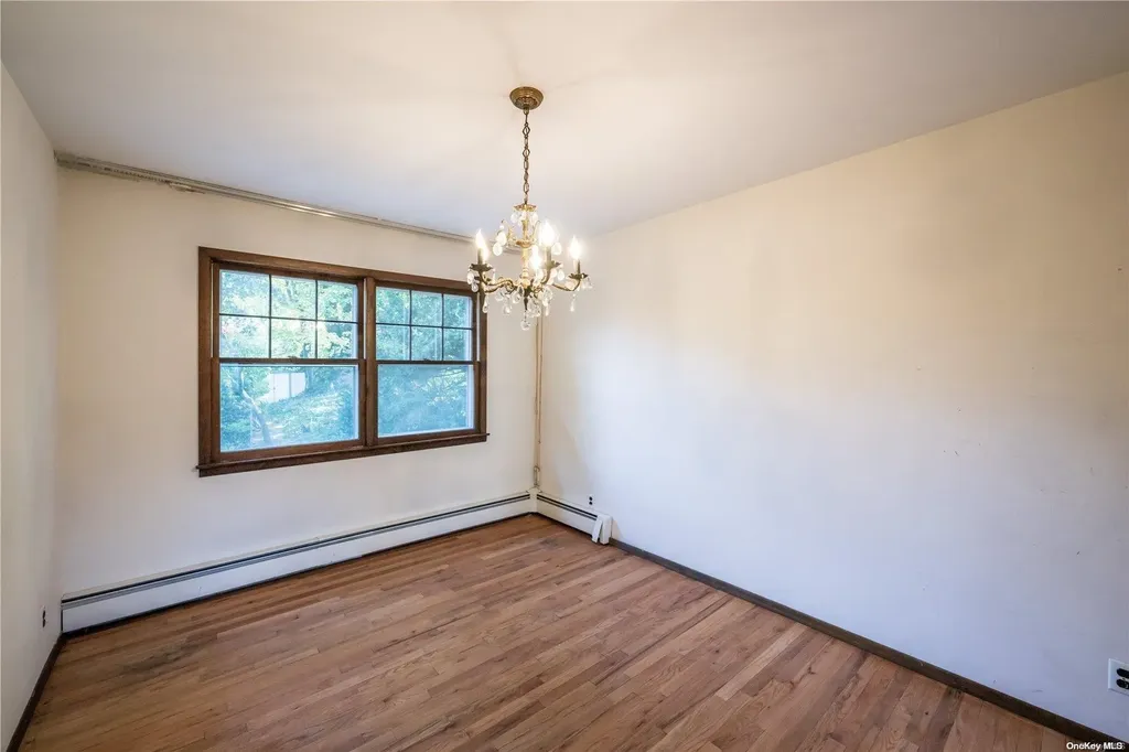 10 Maple Avenue Northport NY 11768