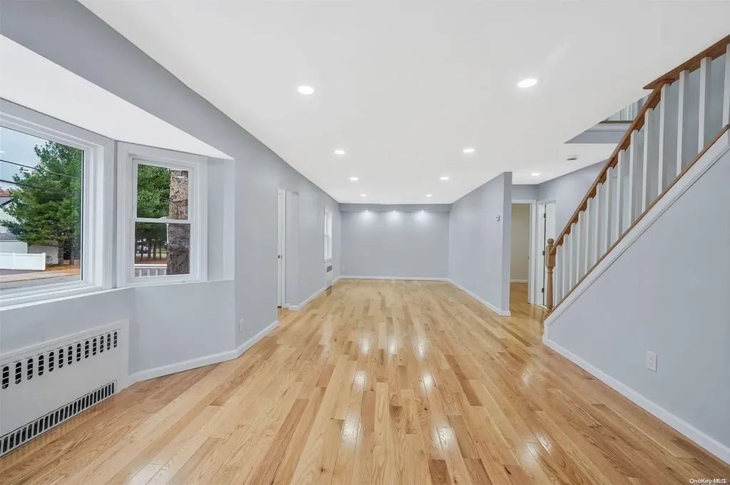 2525 5th Avenue East Meadow NY 11554