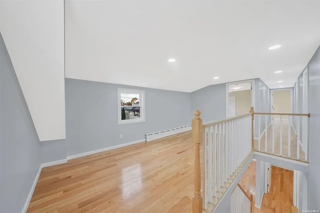 2525 5th Avenue East Meadow NY 11554