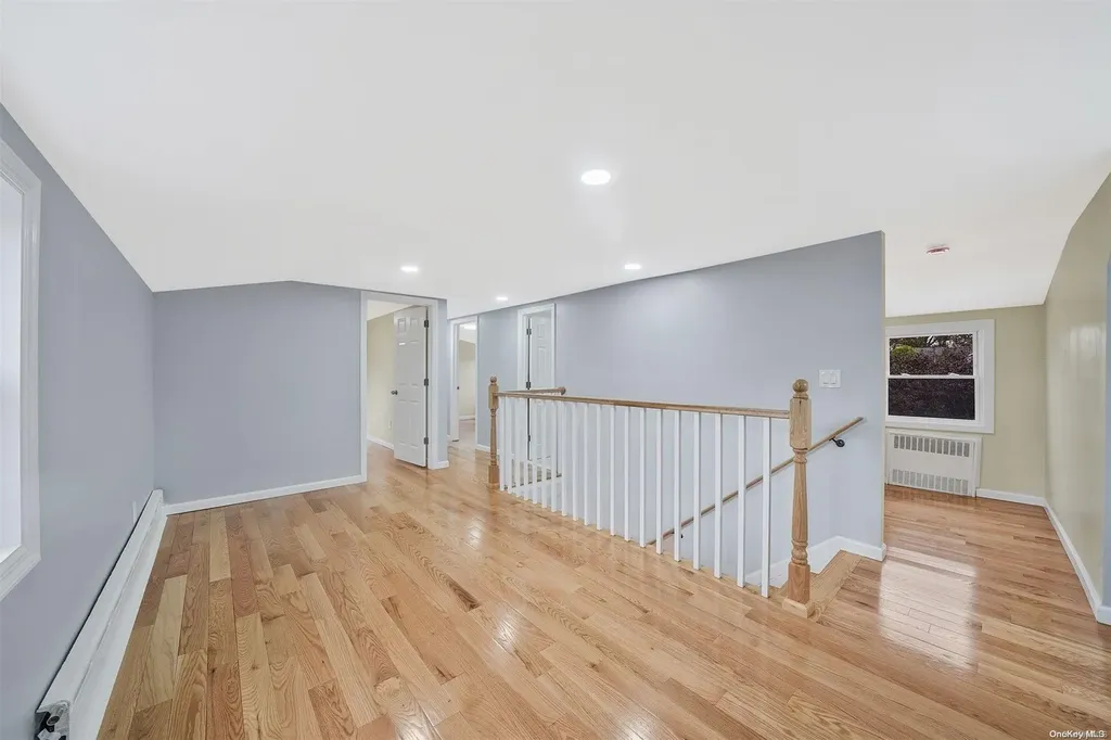 2525 5th Avenue East Meadow NY 11554