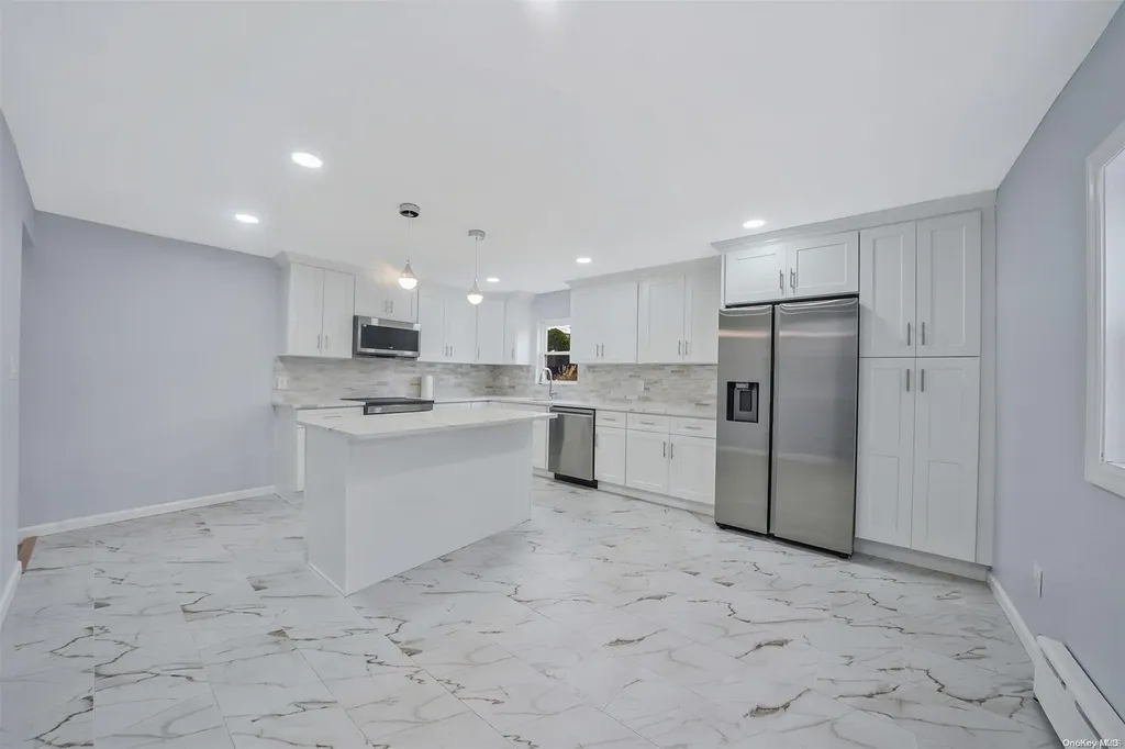 2525 5th Avenue East Meadow NY 11554