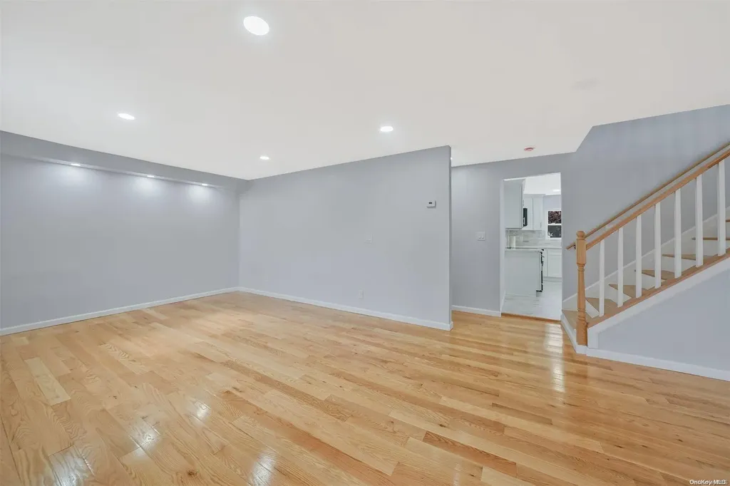 2525 5th Avenue East Meadow NY 11554