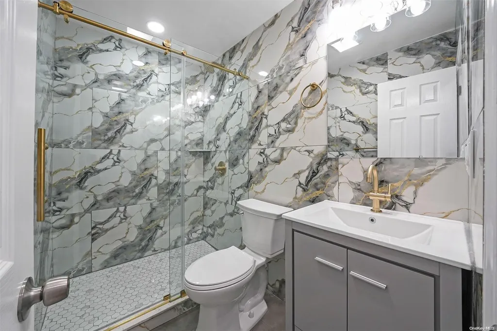 2525 5th Avenue East Meadow NY 11554