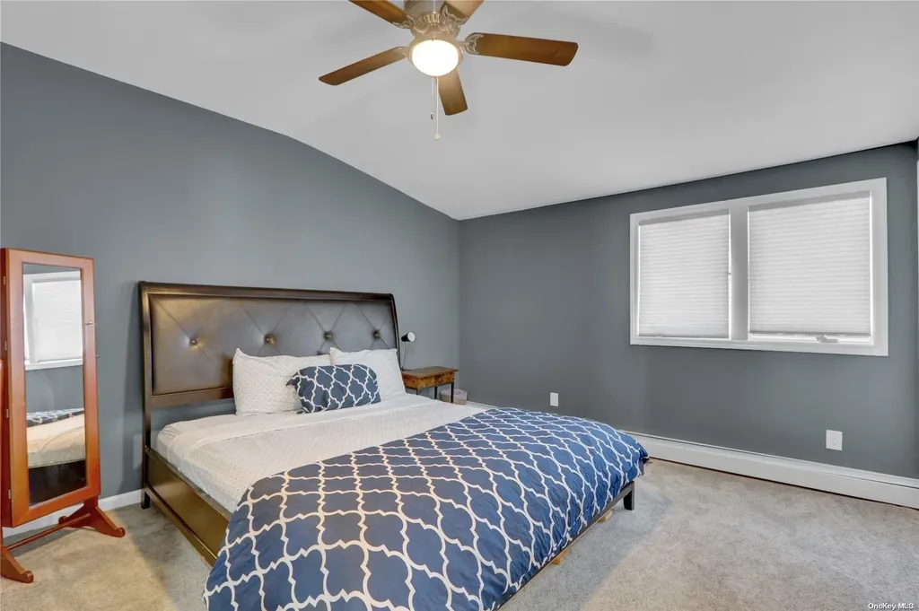 11 Hunt Place Bethpage NY 11714