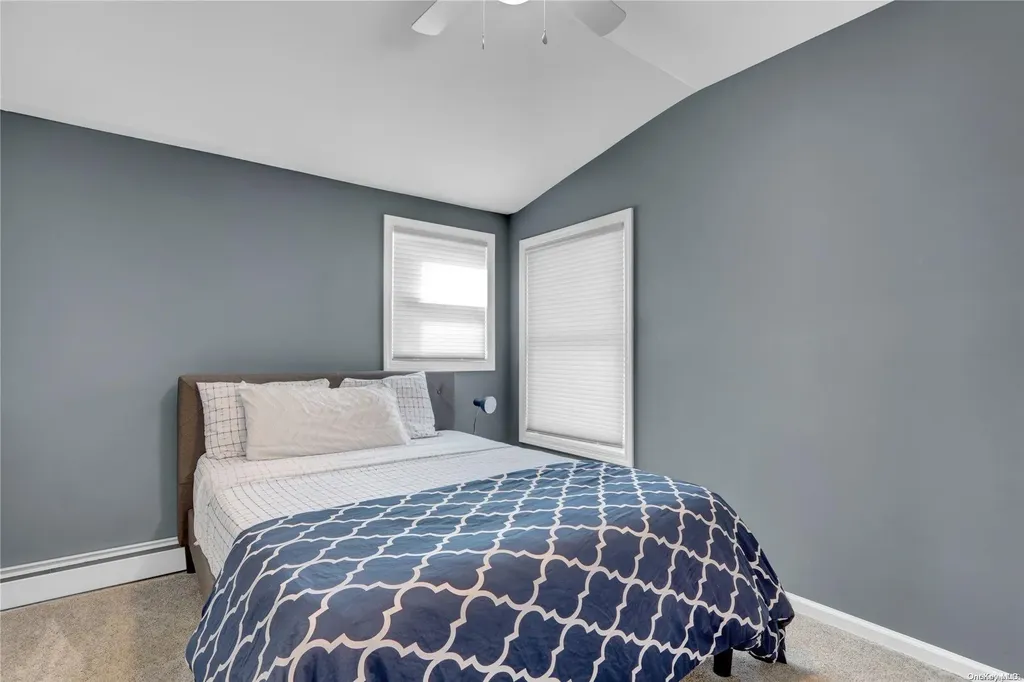 11 Hunt Place Bethpage NY 11714