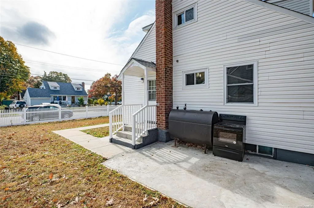 405 Ackerman Street Central Islip NY 11722