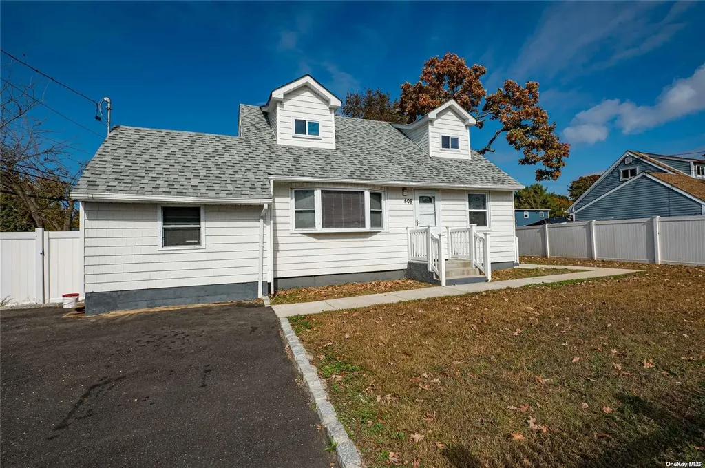 405 Ackerman Street Central Islip NY 11722