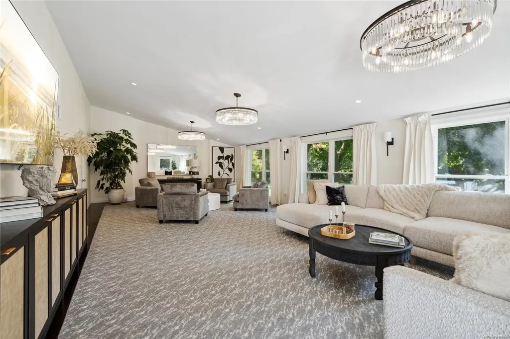 58 Ryefield Road Locust Valley NY 11560
