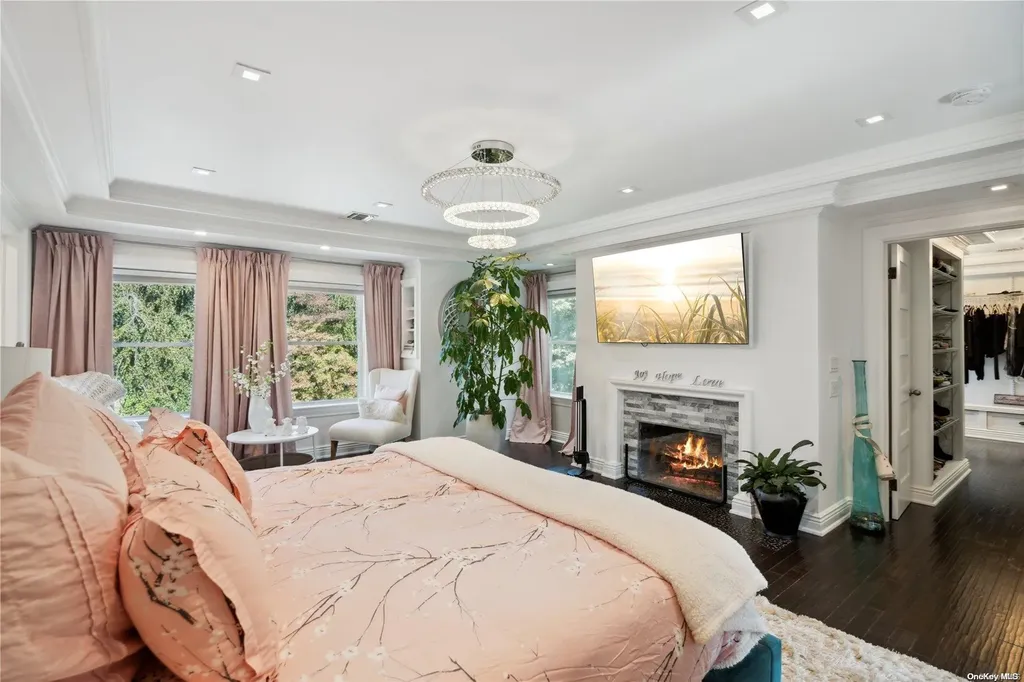 58 Ryefield Road Locust Valley NY 11560