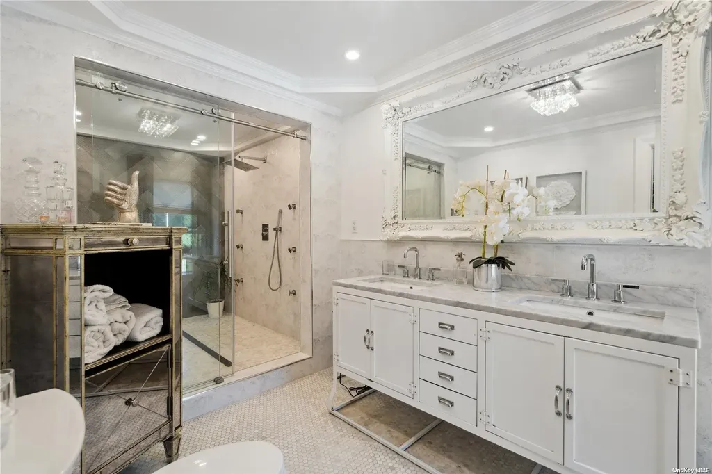 58 Ryefield Road Locust Valley NY 11560
